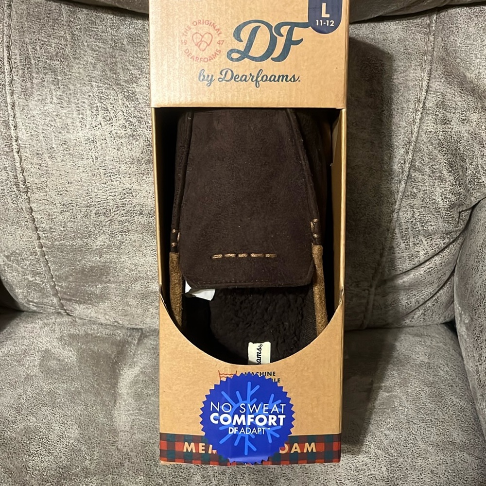 NWT Men's Dearfoam slippers new Large 11-12 in box